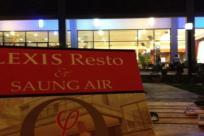 Lexis Resto dan Saung Air